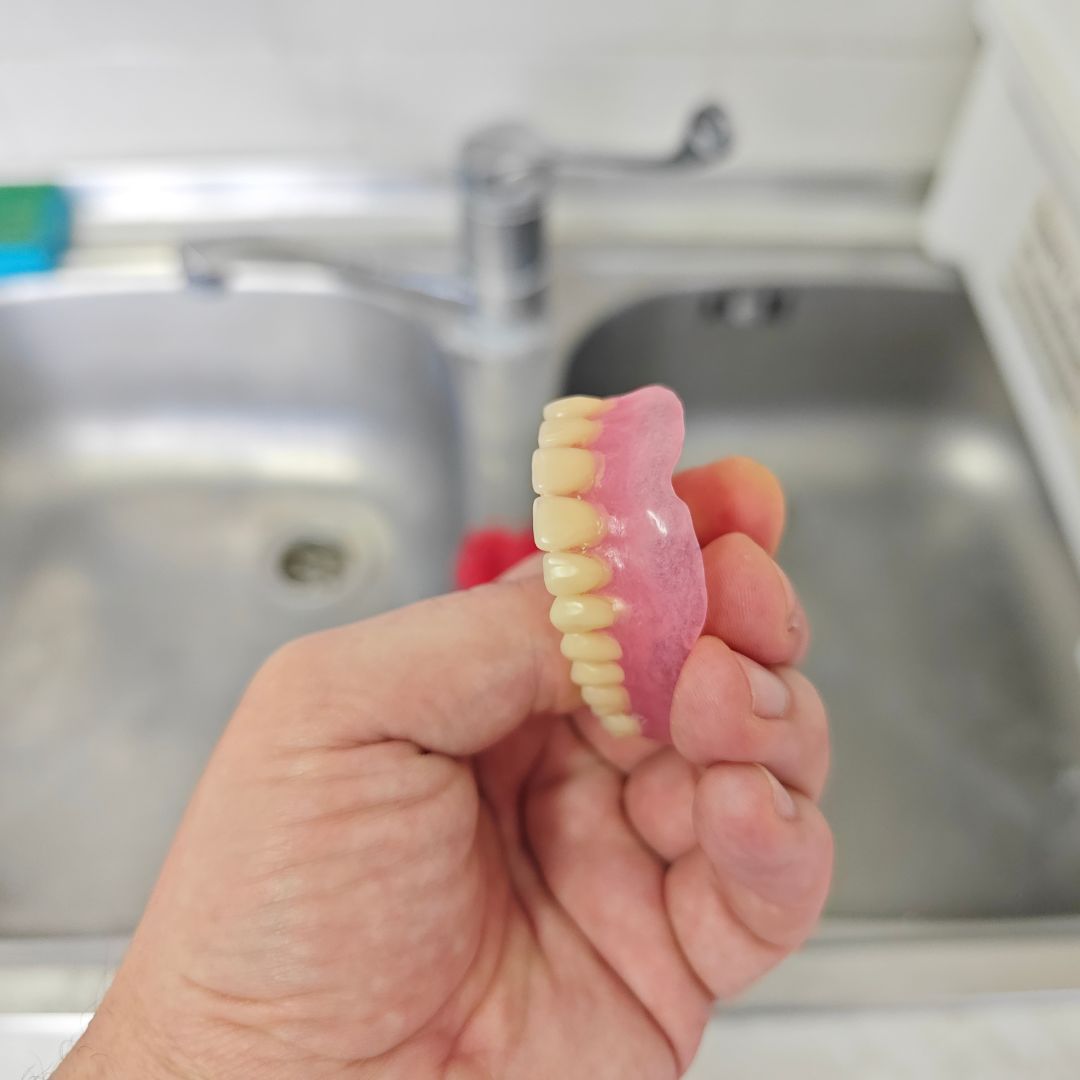 Full dentures